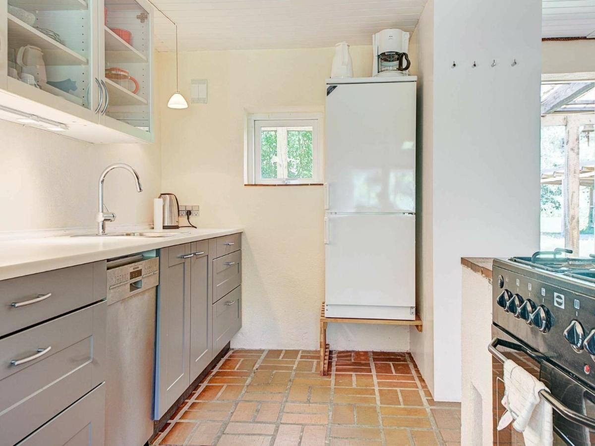 6 Person Holiday Home In AÅkirkeby Room photo