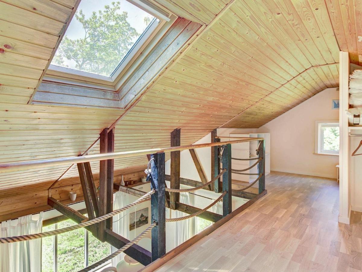 6 Person Holiday Home In AÅkirkeby Room photo